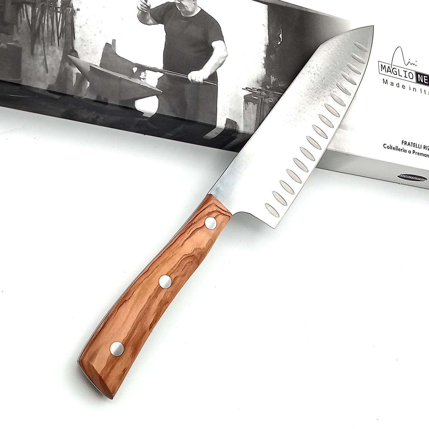 MaglioNero Santoku 17